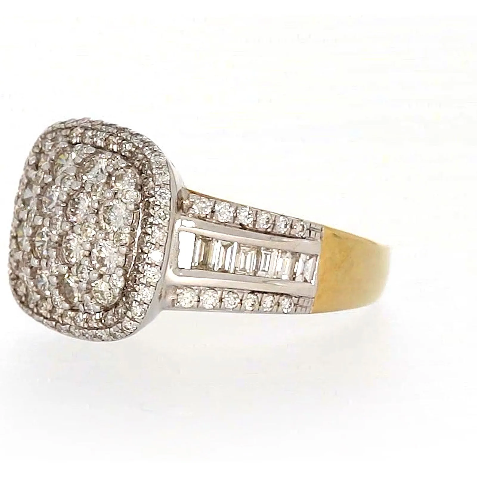 9ct Two Tone Gold Round Brilliant Cut 1.50 Carat tw of Diamonds Ring