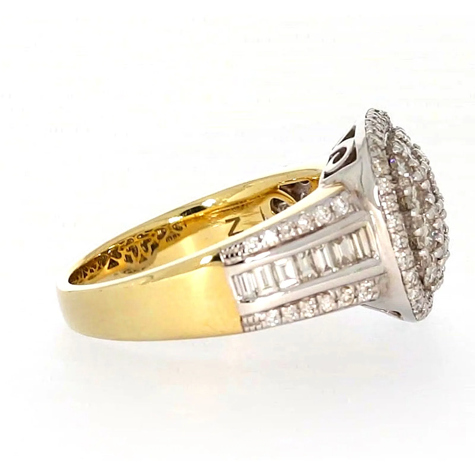 9ct Two Tone Gold Round Brilliant Cut 1.50 Carat tw of Diamonds Ring