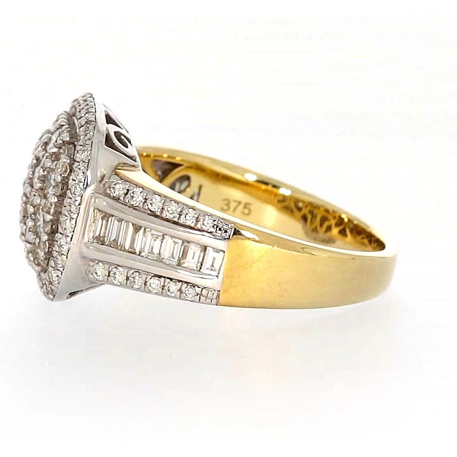 9ct Two Tone Gold Round Brilliant Cut 1.50 Carat tw of Diamonds Ring