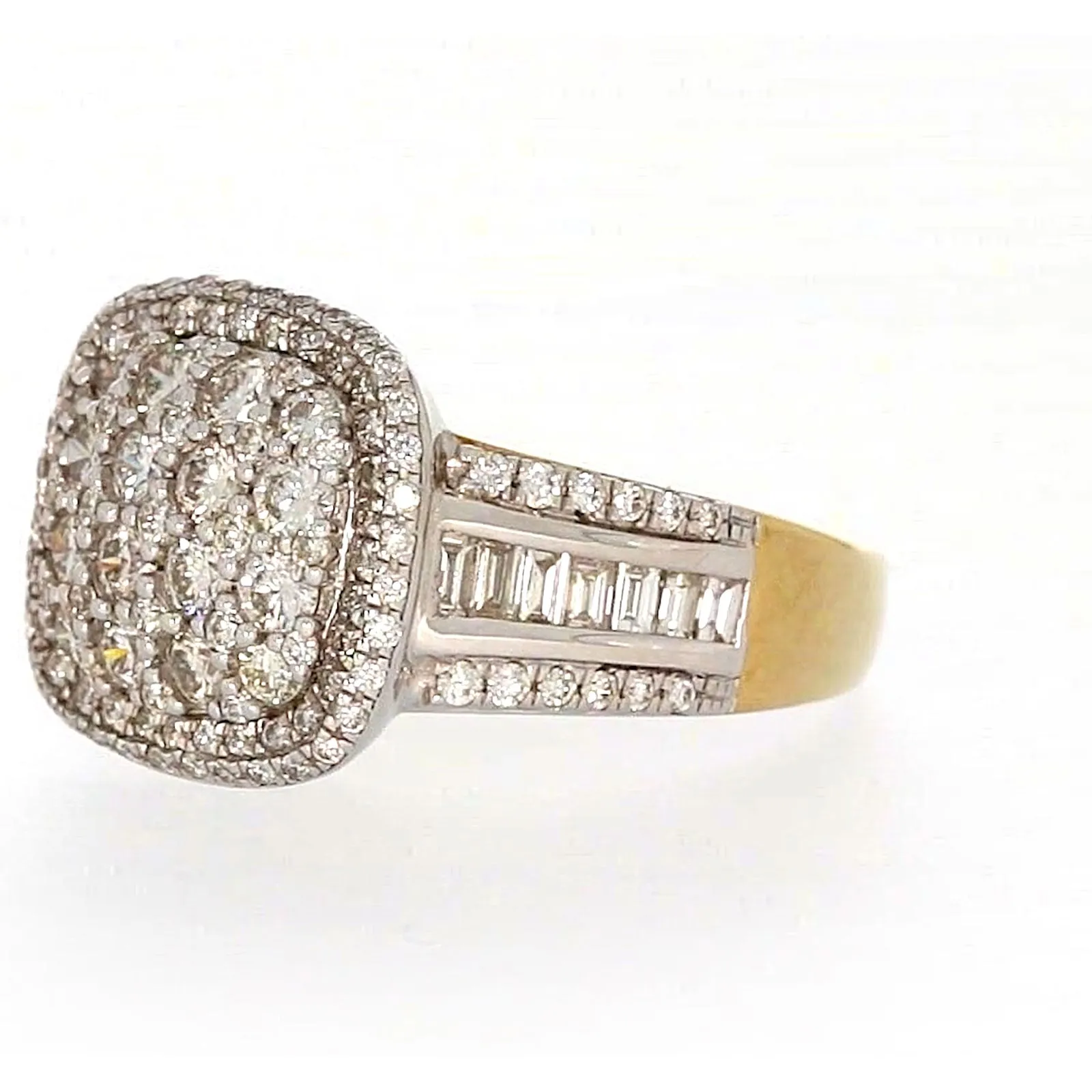 9ct Two Tone Gold Round Brilliant Cut 1.50 Carat tw of Diamonds Ring