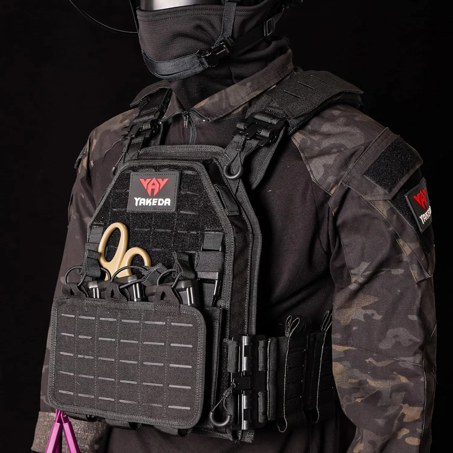 BOMTURN Tactical Vest for Men Quick Release Laser-Cutting Modular Vest for Outdoor